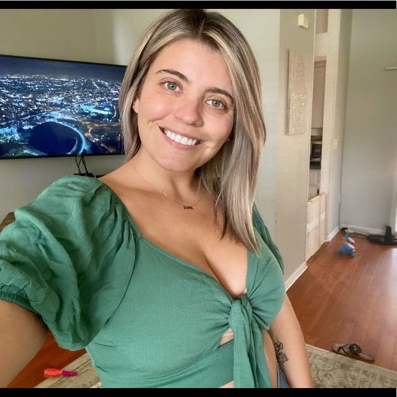 Meet your Posher, Kristina - Picture 1 of 1